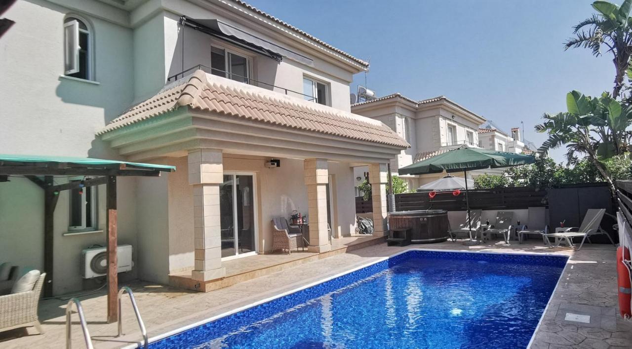 Great Villa Maria Paralimni Luaran gambar