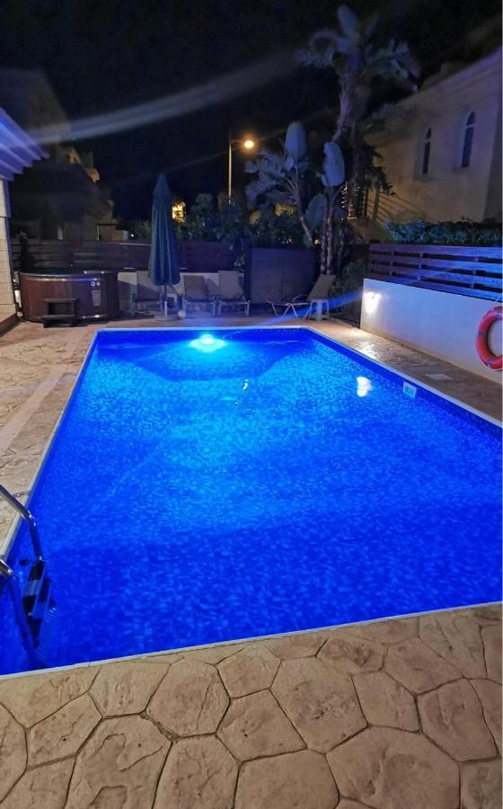 Great Villa Maria Paralimni Luaran gambar